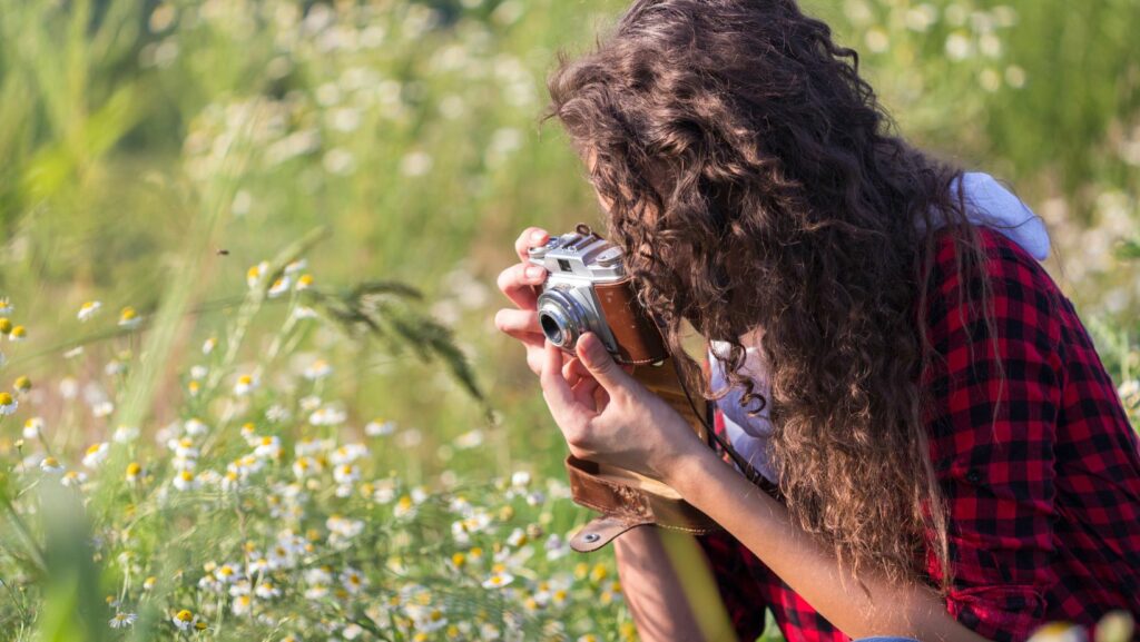 what is the groundskeeper's hobby? making clothes cooking photography